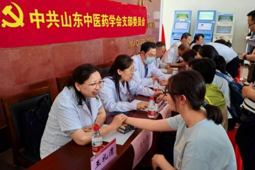 山东省科协开展健康科普讲座进高校活动