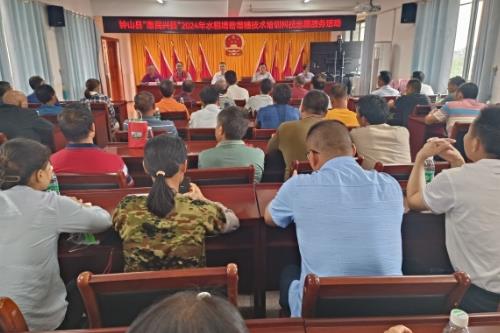 中国作物学会在广西贺州开展“惠民兴县”科技志愿服务