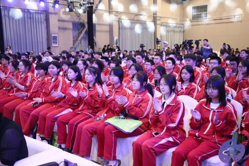 北京市门头沟区科协组织青少年参与“元宇·光年”科普科幻教育论坛